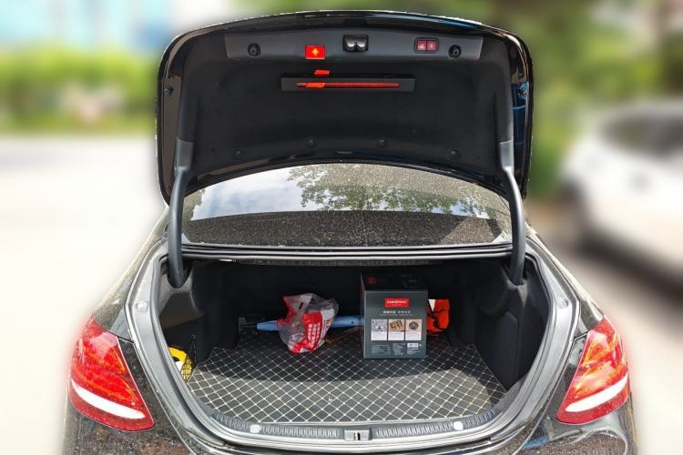 Used Mercedes-Benz E-Class 2019 Restyled E 300 L Luxury Edition Trunk