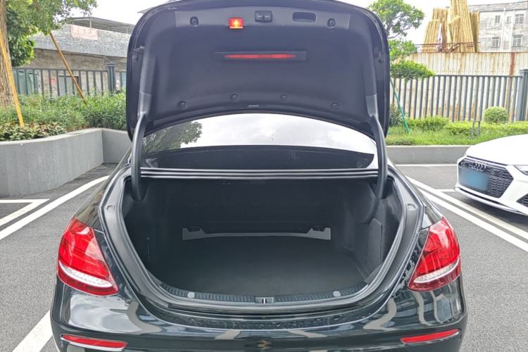 Used Mercedes-Benz E-Class 2019 E 260 L Sport Edition Trunk