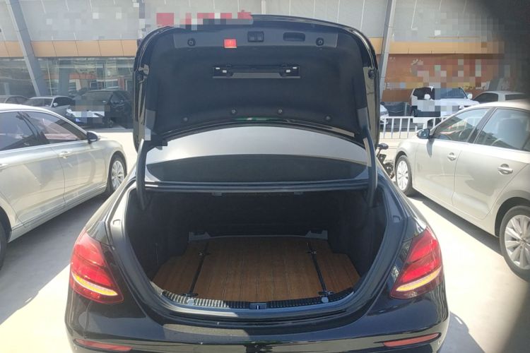 Used Mercedes-Benz E-Class 2019 Restyled E 300 L Sporty and Stylish Edition Trunk