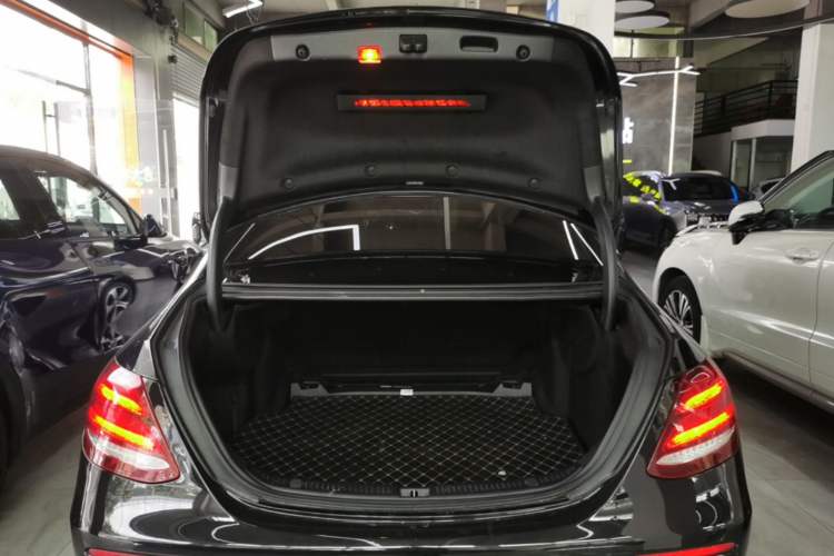 Used Mercedes-Benz E-Class 2019 E 260 L Sport Edition Trunk