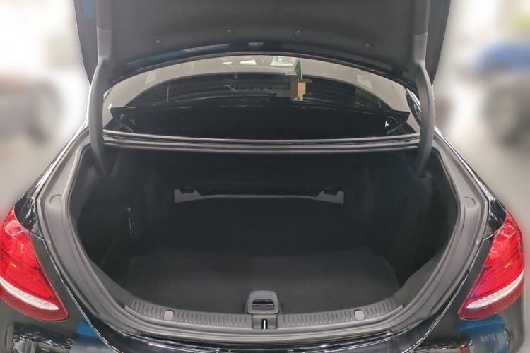 Used Mercedes-Benz E-Class 2019 E 260 L Trunk