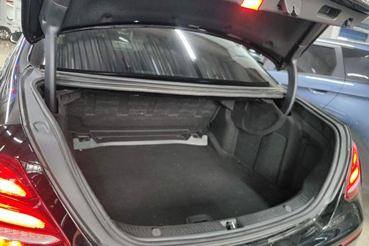 Used Mercedes-Benz E-Class 2019 E 300 L Stylish Model Trunk
