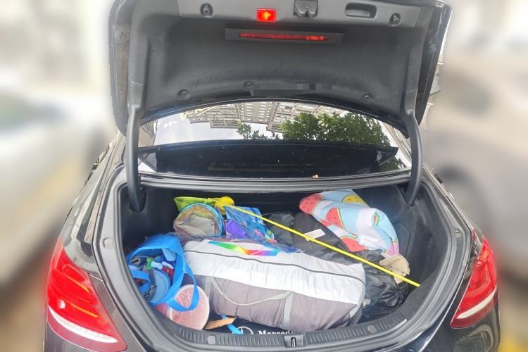 Used Mercedes-Benz E-Class 2019 E 200 L Trunk