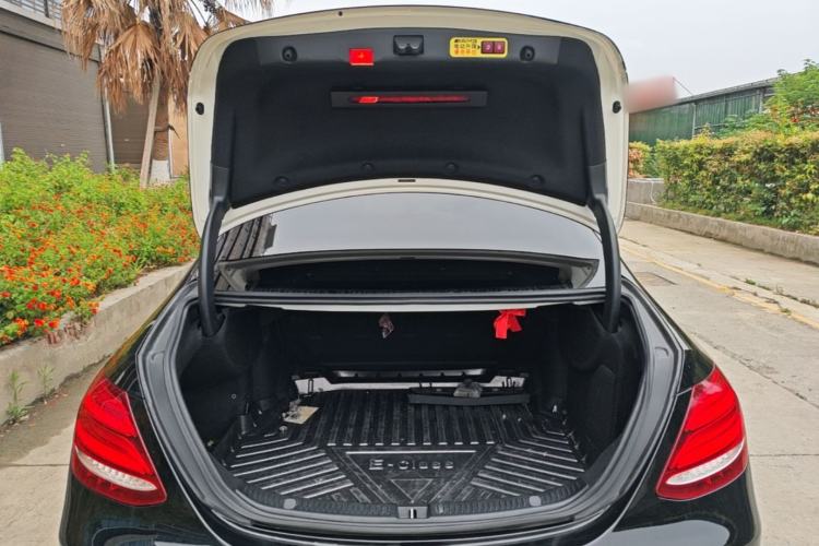 Used Mercedes-Benz E-Class 2019 Restyled E 300 L Sport Luxury Edition Trunk