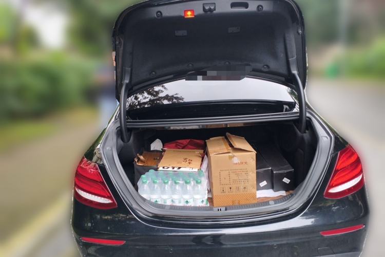 Used Mercedes-Benz E-Class 2019 E 300 L Sporty and Stylish Model Trunk