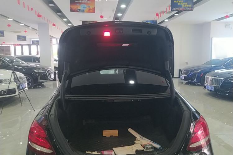Used Mercedes-Benz E-Class 2019 Facelifted E 300 L Stylish Version Trunk