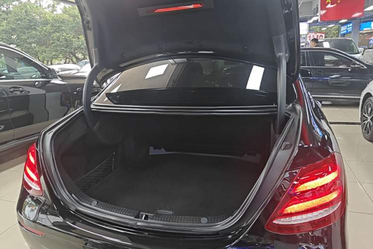 Used Mercedes-Benz E-Class 2019 Facelifted E 300 L Stylish Version Trunk
