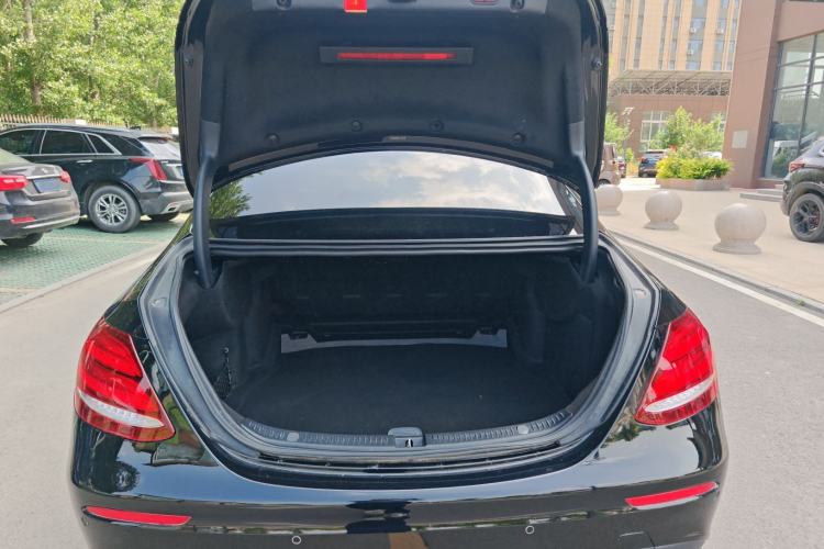 Used Mercedes-Benz E-Class 2019 Restyled E 300 L Sport Luxury Edition Trunk