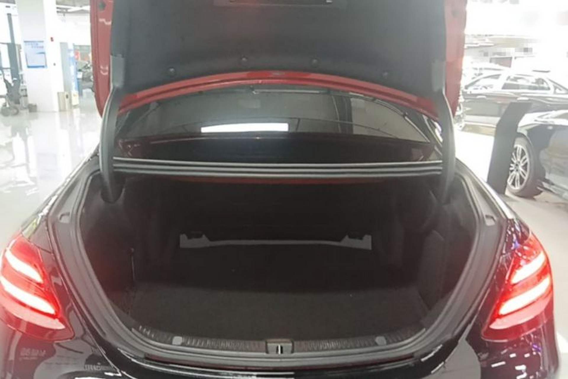Used Mercedes-Benz E-Class 2019 Restyled E 300 L Sport Luxury Edition Trunk