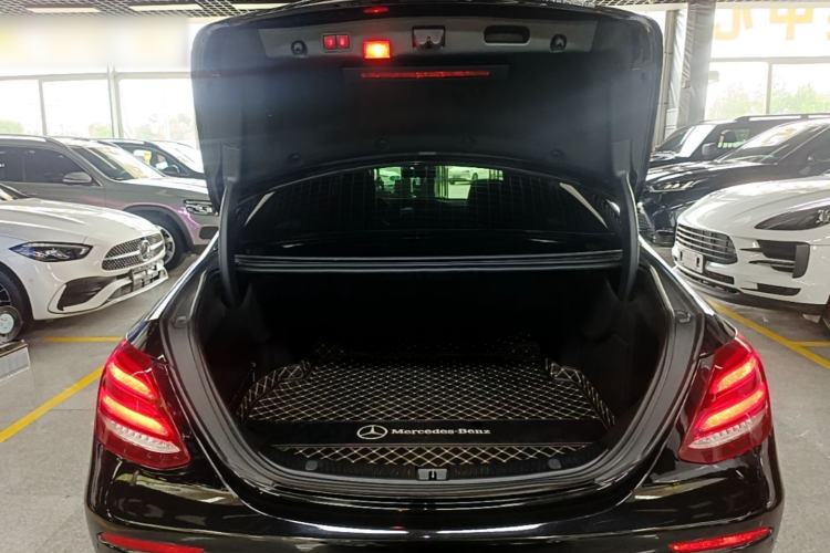 Used Mercedes-Benz E-Class 2019 Restyled E 300 L Sporty and Stylish Edition Trunk
