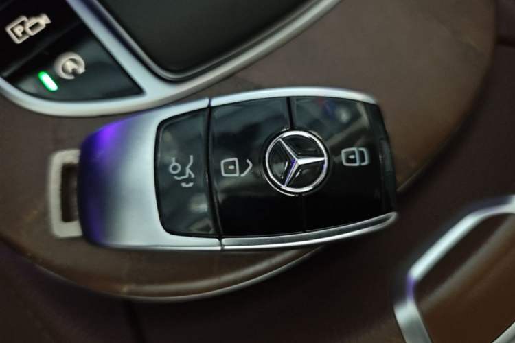 Used Mercedes-Benz E-Class 2019 E 260 L Vehicle Key