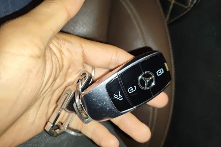 Used Mercedes-Benz E-Class 2019 E 300 L Sporty and Stylish Model Vehicle Key