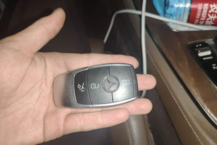 Used Mercedes-Benz E-Class 2019 E 200 L Vehicle Key