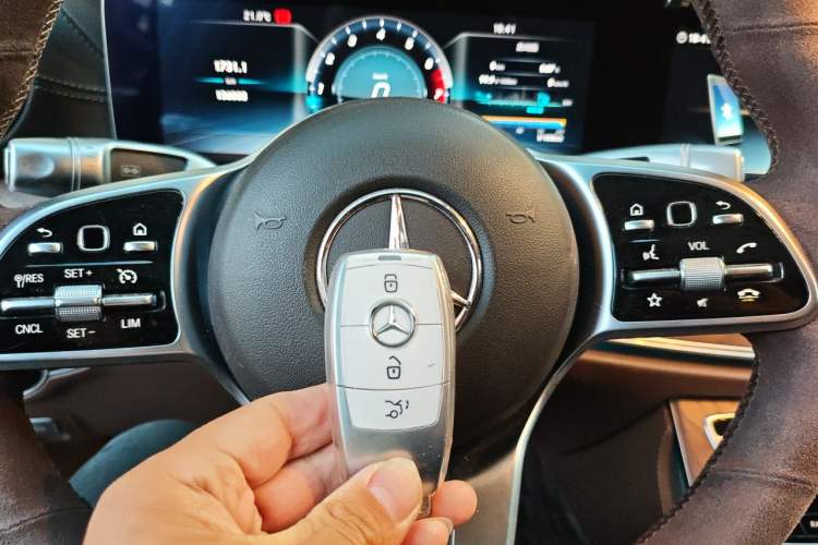 Used Mercedes-Benz E-Class 2019 Restyled E 300 L Luxury Edition Vehicle Key