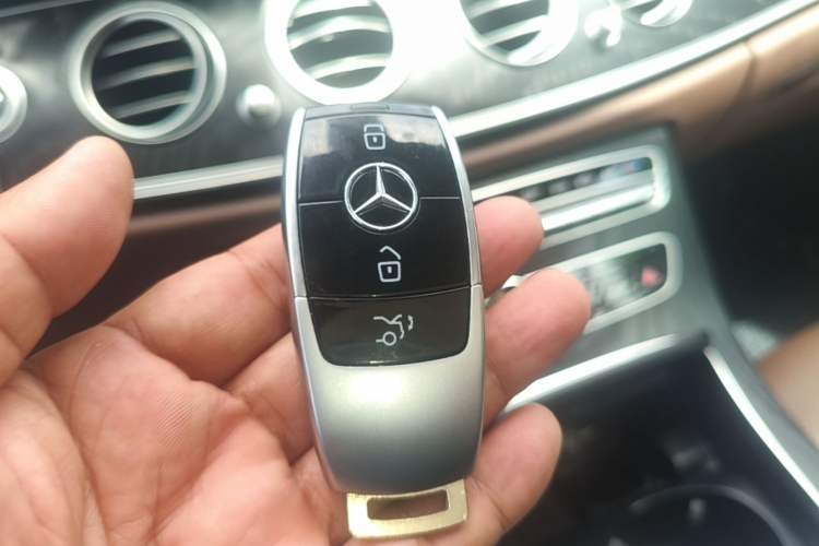Used Mercedes-Benz E-Class 2019 E 300 L Sporty and Stylish Model Vehicle Key