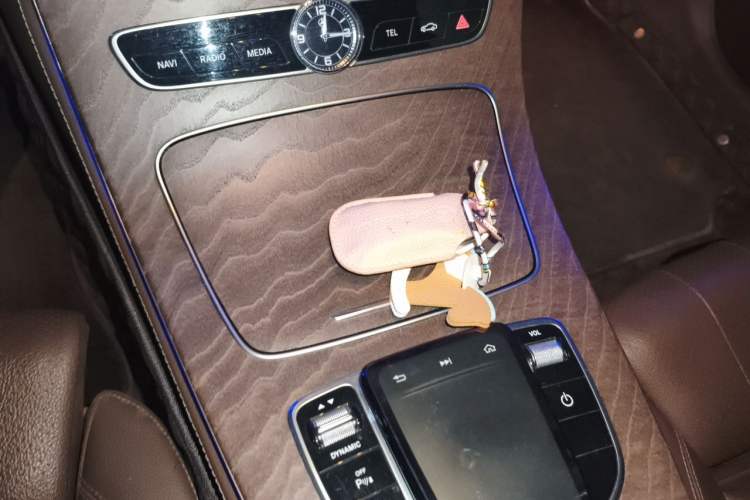 Used Mercedes-Benz E-Class 2019 E 260 L Vehicle Key