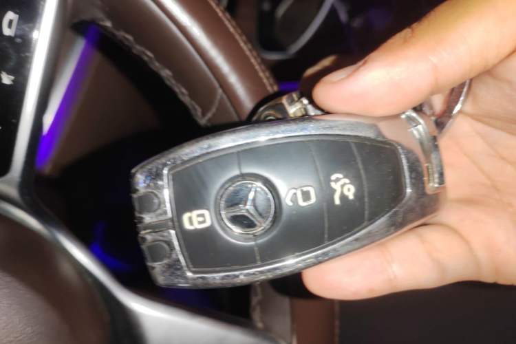 Used Mercedes-Benz E-Class 2019 Restyled E 300 L Luxury Edition Vehicle Key