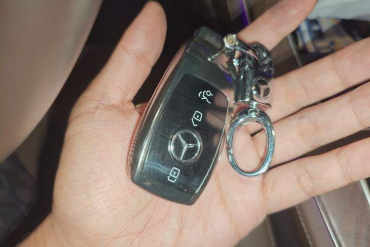 Used Mercedes-Benz E-Class 2019 Restyled E 300 L Luxury Edition Vehicle Key