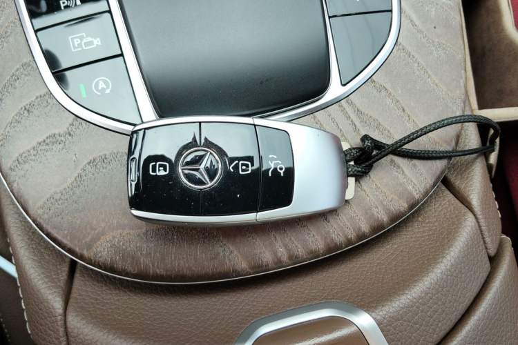 Used Mercedes-Benz E-Class 2019 Restyled E 300 L Luxury Edition Vehicle Key