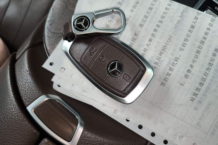Used Mercedes-Benz E-Class 2019 Facelifted E 300 L Stylish Version Vehicle Key