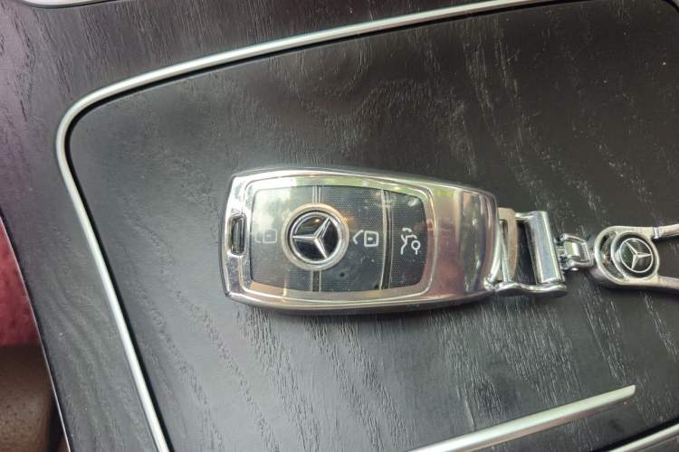 Used Mercedes-Benz E-Class 2019 E 200 L Sport Edition Vehicle Key