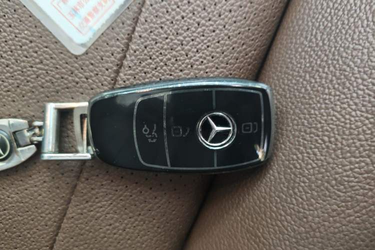 Used Mercedes-Benz E-Class 2019 Restyled E 300 L Luxury Edition Vehicle Key