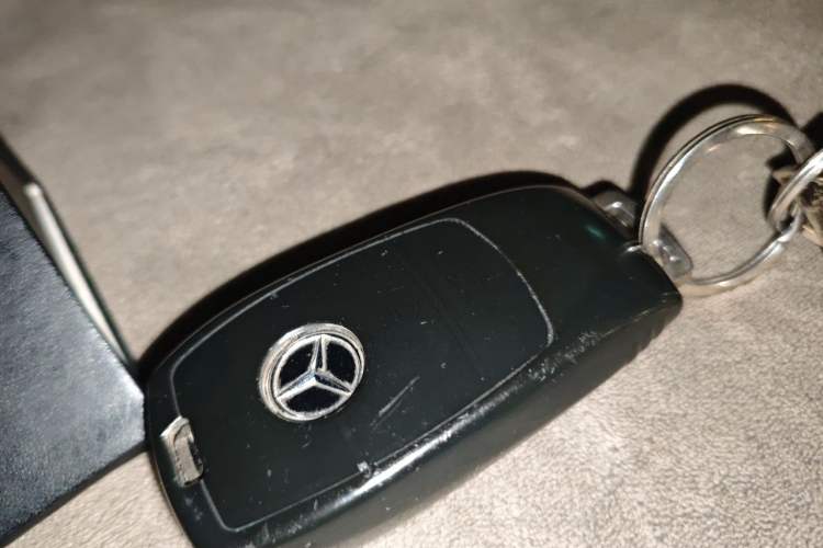 Used Mercedes-Benz E-Class 2019 Facelifted E 300 L Stylish Version Vehicle Key