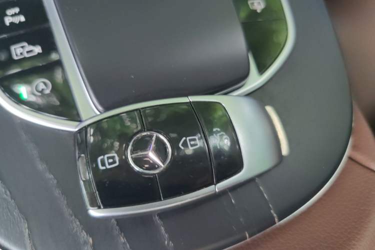Used Mercedes-Benz E-Class 2019 Restyled E 300 L Sport Luxury Edition Vehicle Key