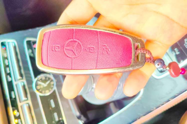 Used Mercedes-Benz E-Class 2019 E 300 L Sporty and Stylish Model Vehicle Key