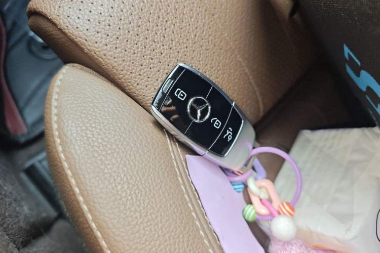 Used Mercedes-Benz E-Class 2019 E 200 L Vehicle Key