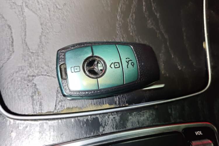 Used Mercedes-Benz E-Class 2019 E 300 L Sporty and Stylish Model Vehicle Key