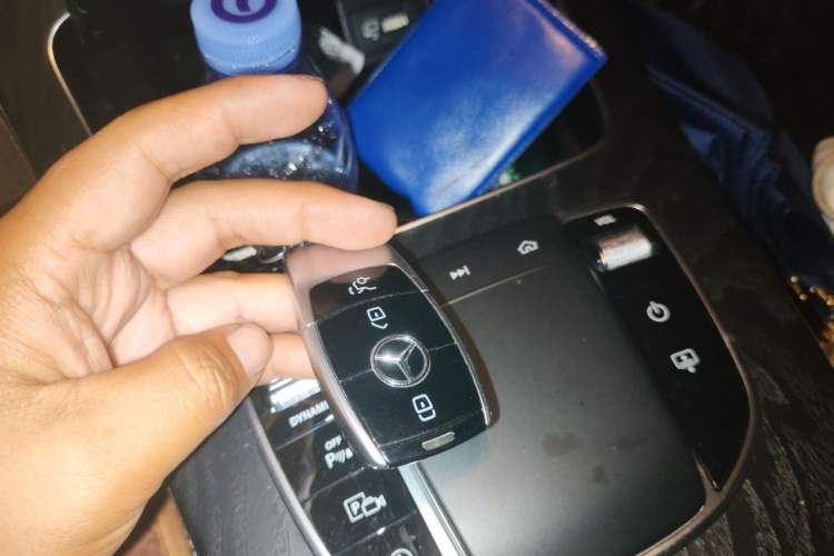 Used Mercedes-Benz E-Class 2019 E 300 L Sport Luxury Edition Vehicle Key