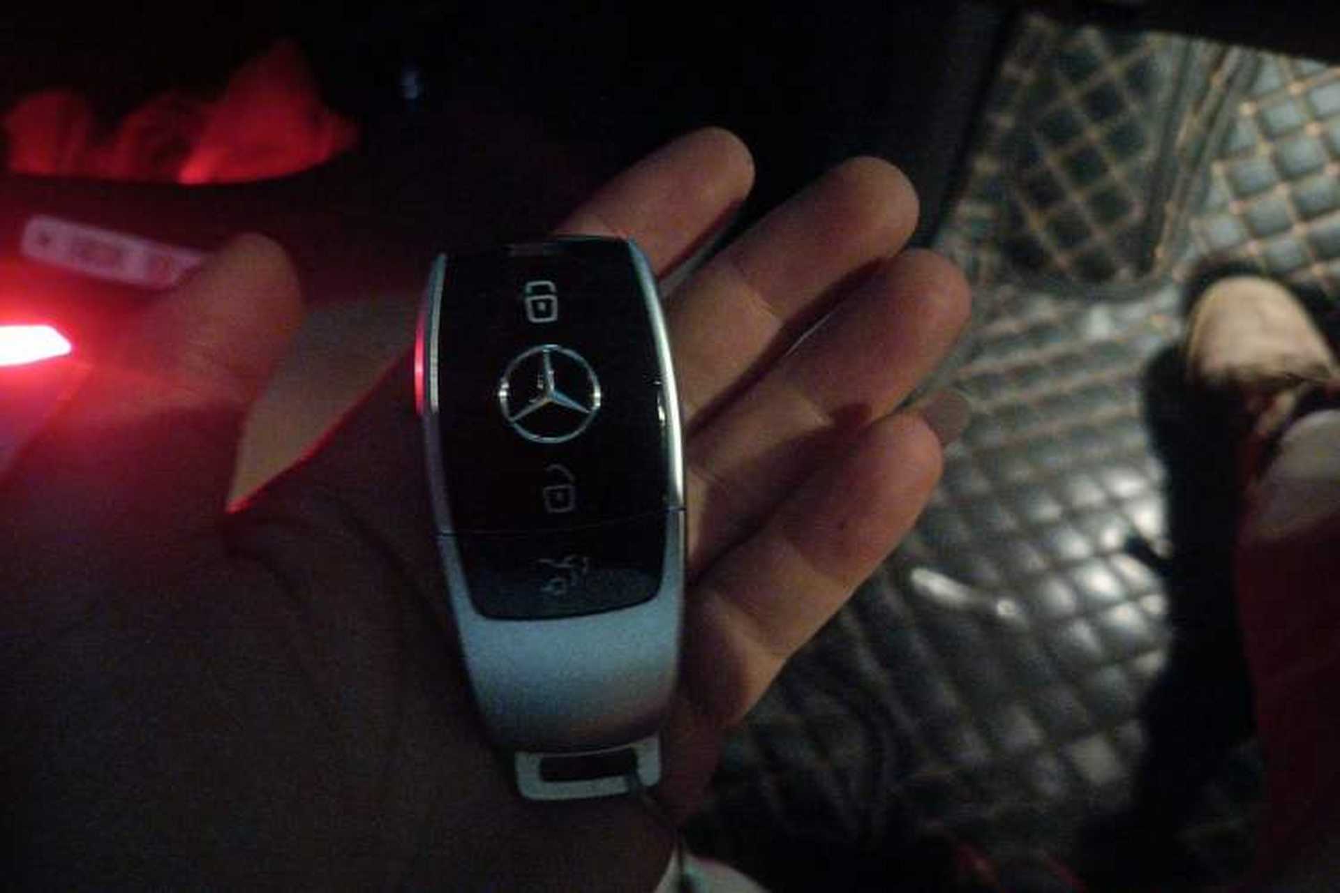 Used Mercedes-Benz E-Class 2019 Restyled E 300 L Sporty and Stylish Edition Vehicle Key