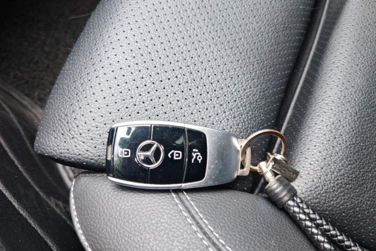 Used Mercedes-Benz E-Class 2019 E 200 L Sport Edition Vehicle Key