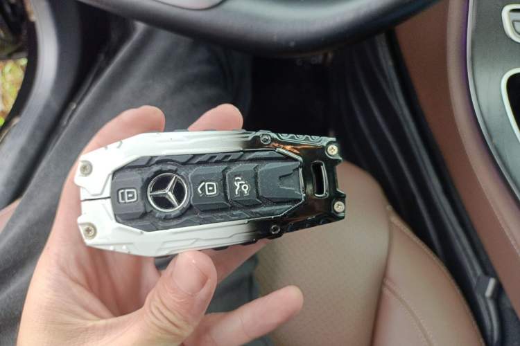 Used Mercedes-Benz E-Class 2019 E 300 L Sport Luxury Edition Vehicle Key