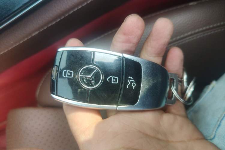 Used Mercedes-Benz E-Class 2019 E 200 L Sport Edition Vehicle Key