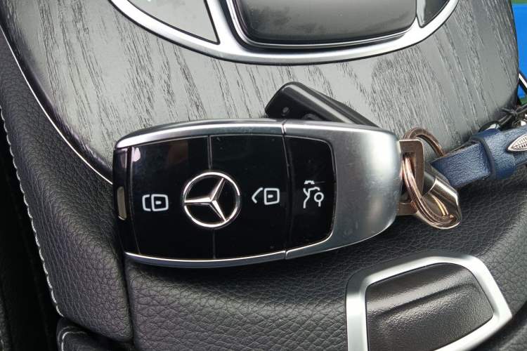 Used Mercedes-Benz E-Class 2019 E 300 L Sporty and Stylish Model Vehicle Key