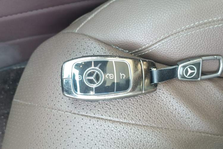 Used Mercedes-Benz E-Class 2019 Restyled E 300 L Luxury Edition Vehicle Key