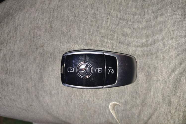 Used Mercedes-Benz E-Class 2019 Restyled E 300 L Luxury Edition Vehicle Key