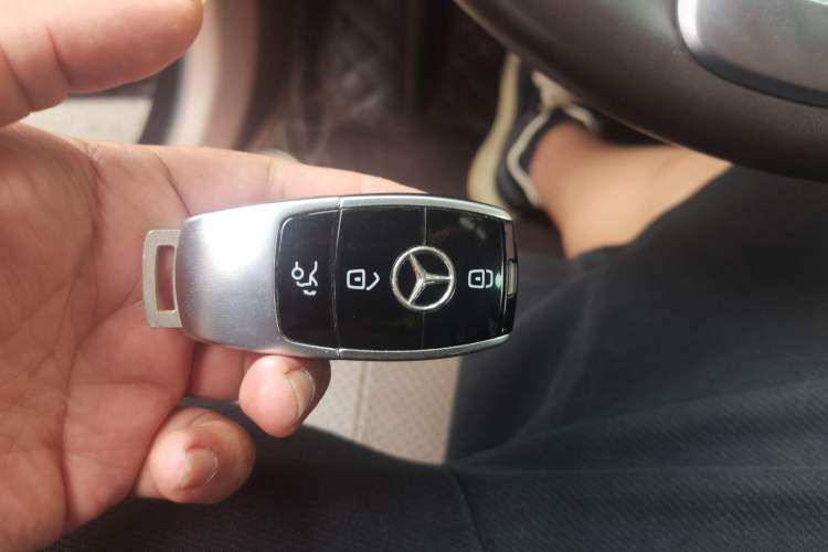 Used Mercedes-Benz E-Class 2019 E 260 L Vehicle Key