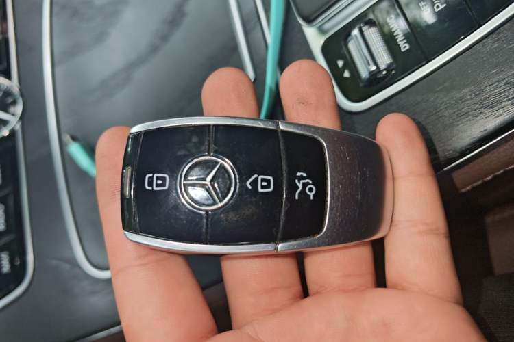 Used Mercedes-Benz E-Class 2019 E 260 L Vehicle Key