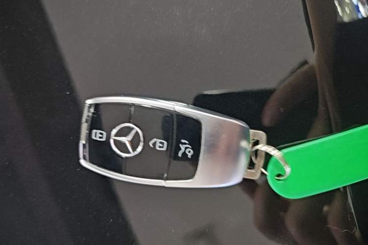 Used Mercedes-Benz E-Class 2019 E 300 L Sport Luxury Edition Vehicle Key