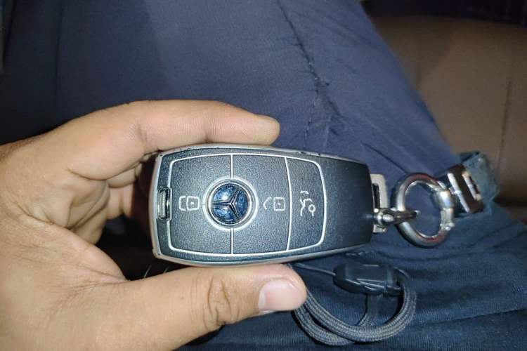 Used Mercedes-Benz E-Class 2019 E 200 L Vehicle Key
