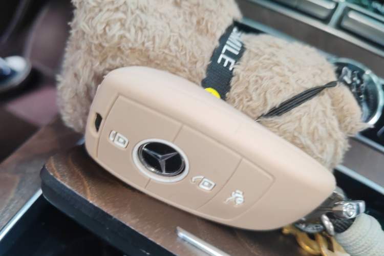 Used Mercedes-Benz E-Class 2019 E 300 L Stylish Model Vehicle Key