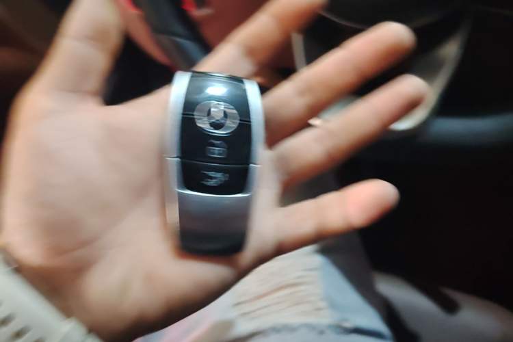 Used Mercedes-Benz E-Class 2019 E 200 L Sport Edition Vehicle Key