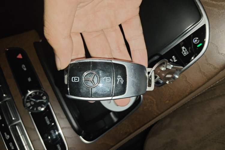 Used Mercedes-Benz E-Class 2019 E 300 L Luxury Model Vehicle Key
