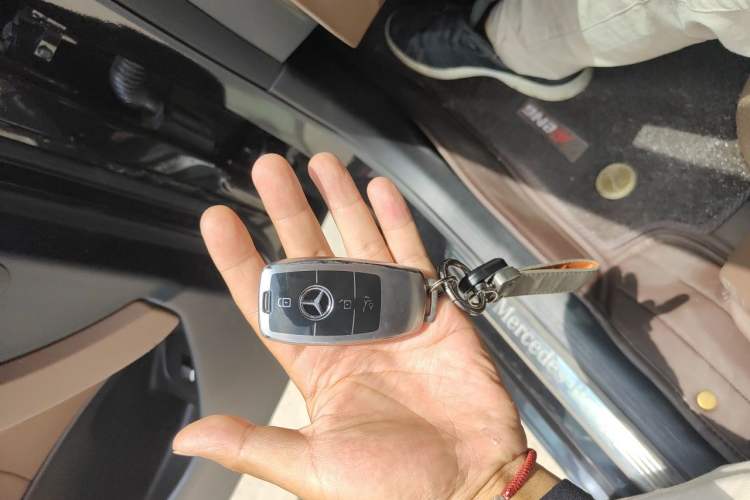 Used Mercedes-Benz E-Class 2019 Restyled E 300 L Sport Luxury Edition Vehicle Key