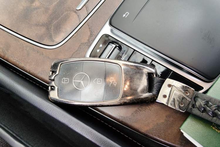 Used Mercedes-Benz E-Class 2019 E 260 L 4MATIC Vehicle Key