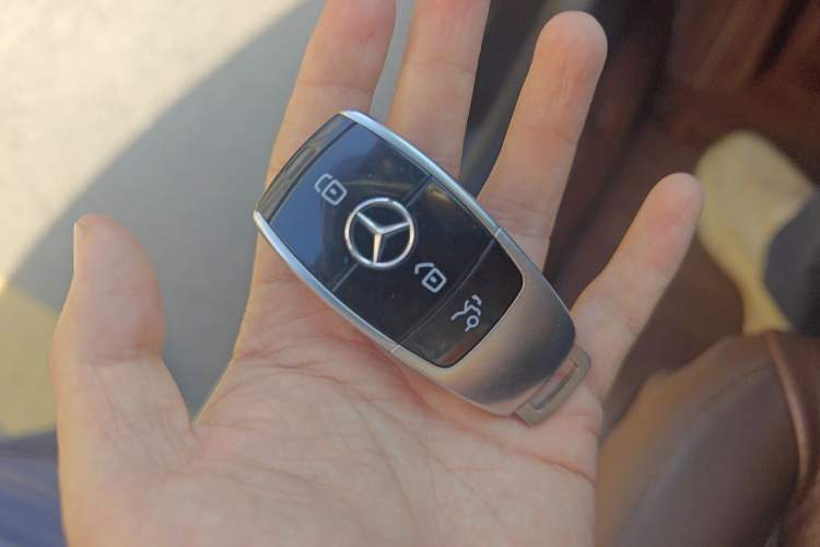 Used Mercedes-Benz E-Class 2019 E 260 Sport Edition Vehicle Key
