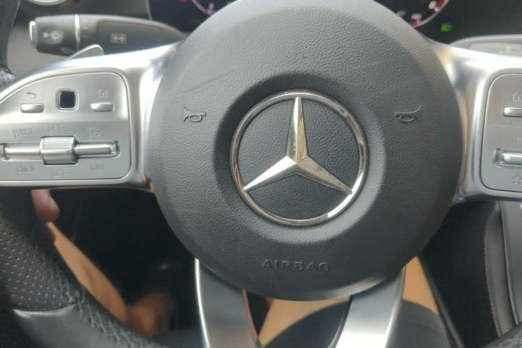Used Mercedes-Benz E-Class 2019 Restyled E 300 L Sporty and Stylish Edition Vehicle Key
